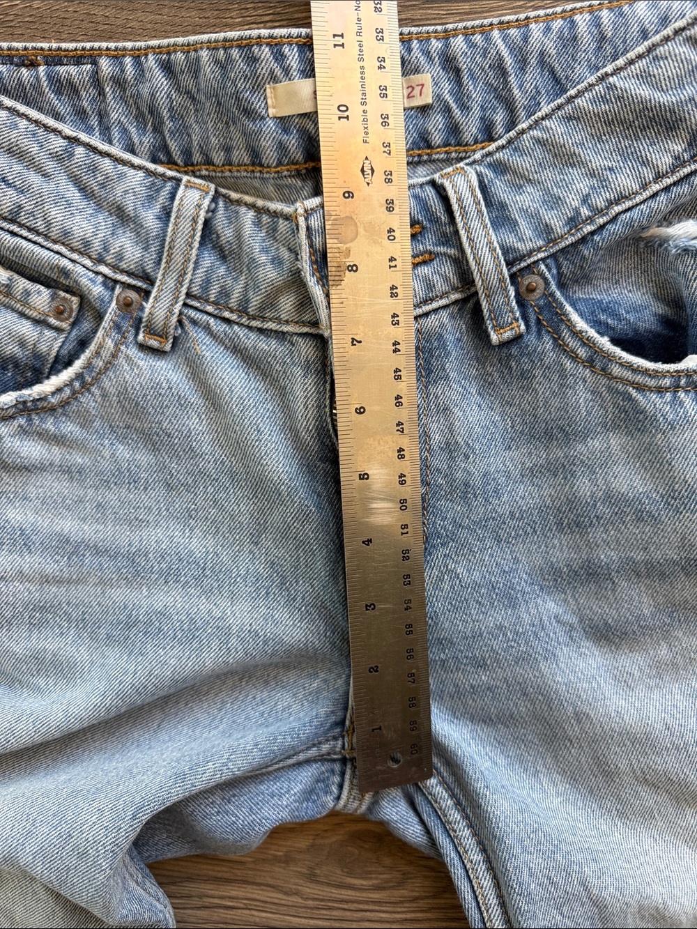 Levi’s Superlow Light Blue Distressed Women’s Jeans size 27 - Picture 9 of 12